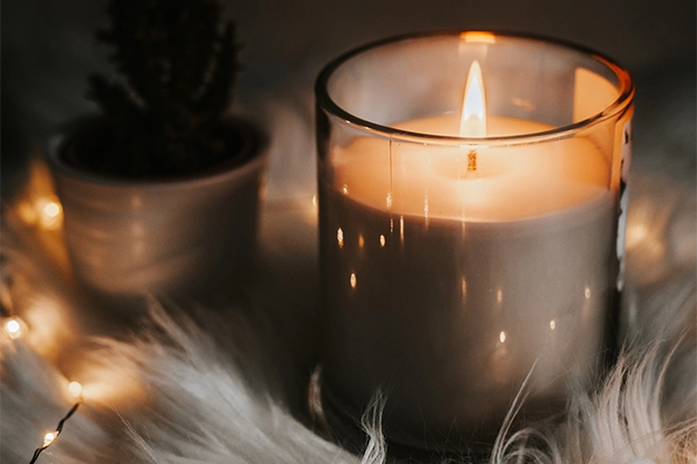 How Do Scented Candles Work?